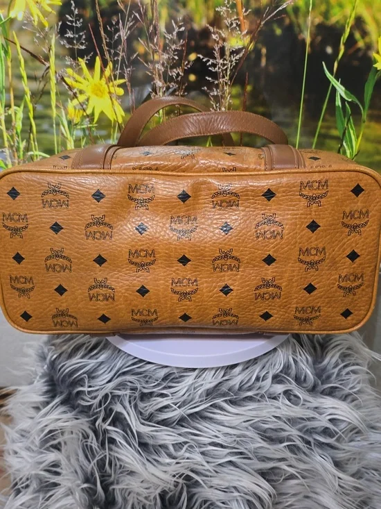 MCM Cognac Visetos Monogram Tote Bag Large Leather Shoulder Bag EUC - Picture 6 of 12
